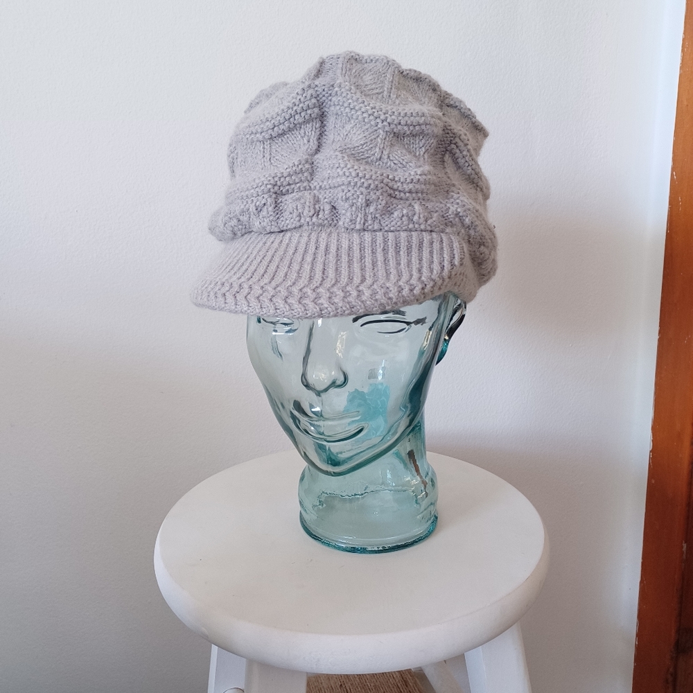 ⚡️SALE⚡️Light Gray Women's Knit Hat